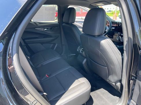 Used 2024 Chevrolet Blazer EV LT AWD/4WD image 17