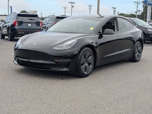 Used 2023 Tesla Model 3 Standard Range RWD image 7