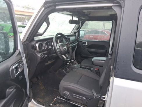 Used 2022 Jeep Wrangler Sport image 8