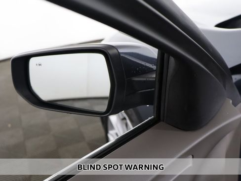 Used 2021 Chevrolet Malibu LT image 4