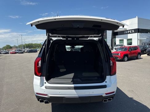 New 2026 GMC Yukon XL Denali image 30