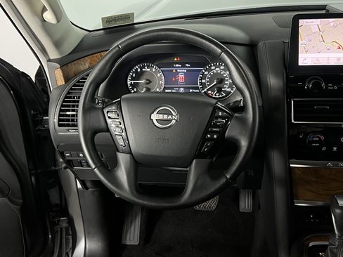 Used 2024 Nissan Armada SL image 14