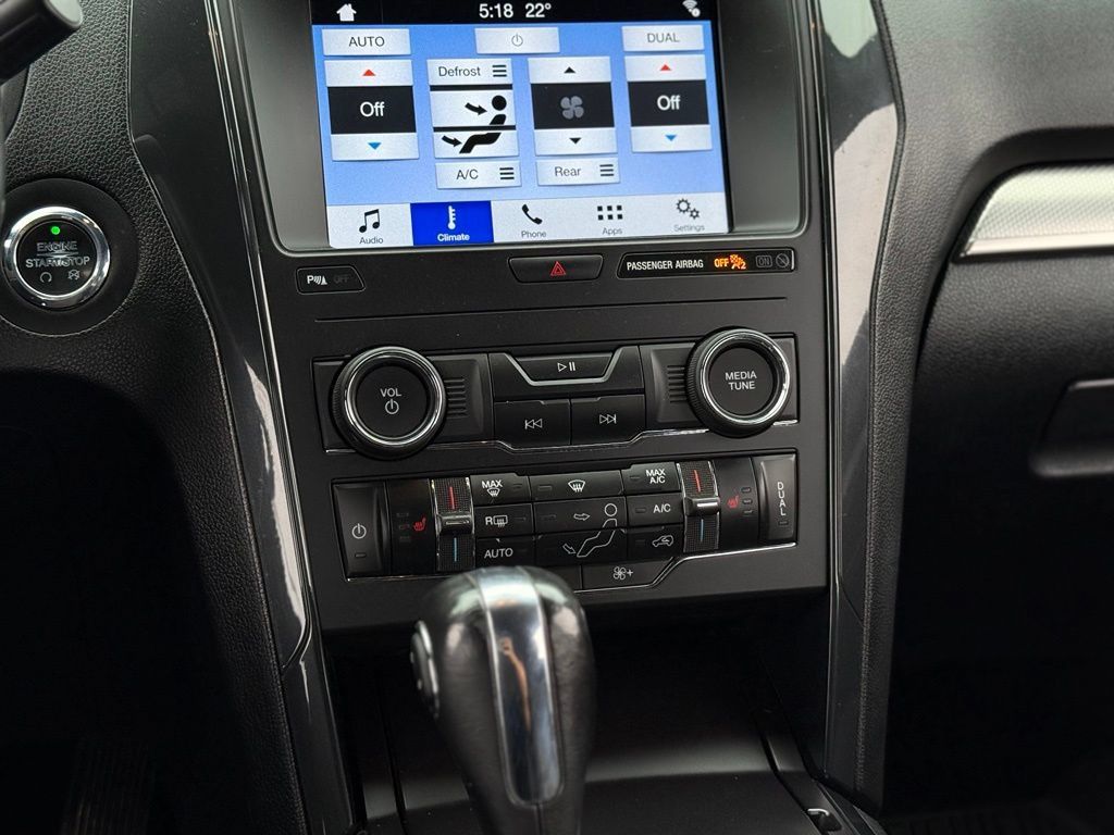 Used 2019 Ford Explorer XLT AWD/4WD image 23