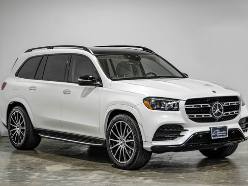 Used 2022 Mercedes-Benz GLS 450 4MATIC w/ AMG Line Exterior image 7