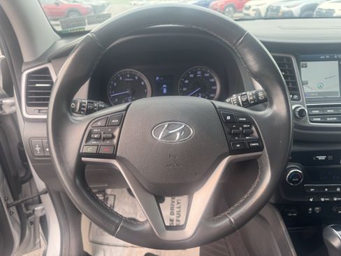 Used 2017 Hyundai Tucson Limited AWD/4WD image 17
