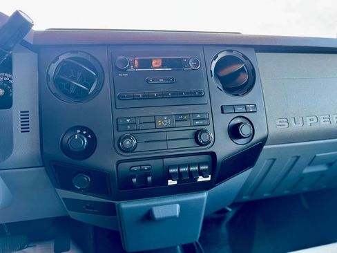 Used 2015 Ford F550 4x4 SuperCab Super Duty image 21