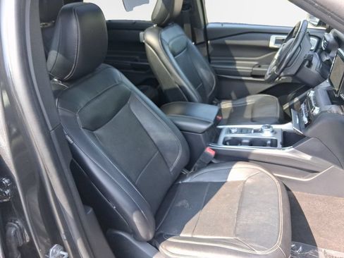 Used 2020 Ford Explorer Limited AWD/4WD image 26