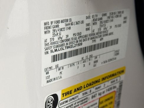 Used 2019 Lincoln Navigator L Reserve image 11