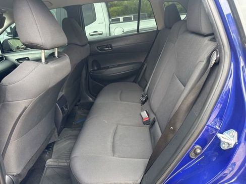 Used 2022 Toyota Corolla Cross LE AWD/4WD image 10