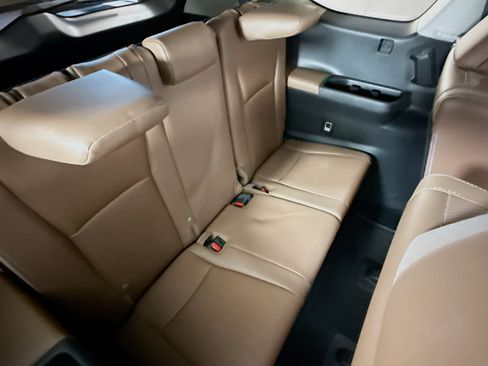 Used 2025 Toyota Grand Highlander AWD image 25