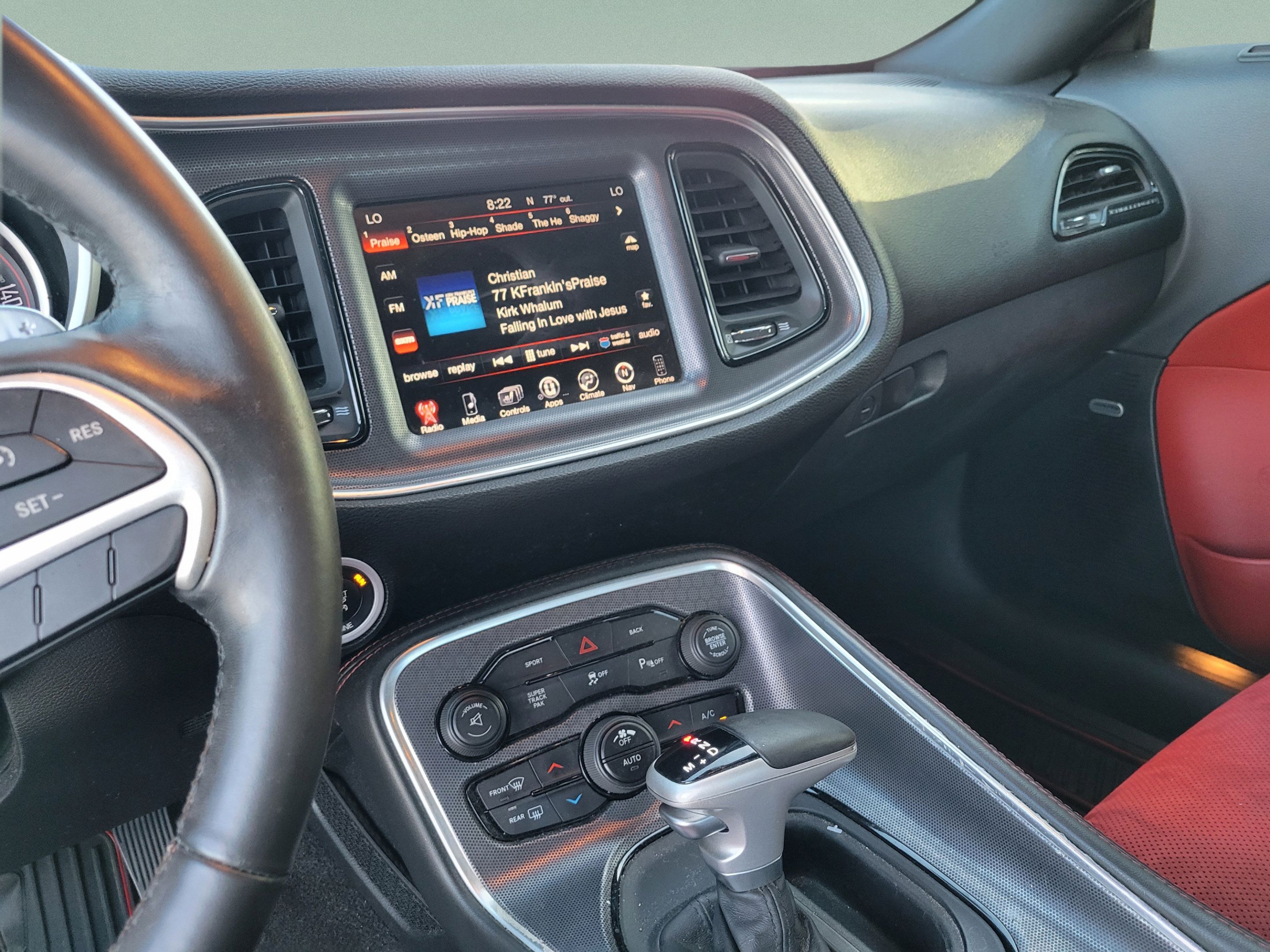 Used 2015 Dodge Challenger R/T Plus RWD image 21