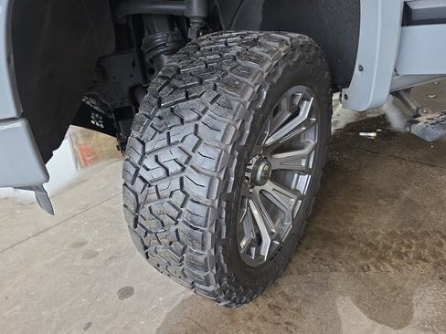 Used 2024 Chevrolet Silverado 1500 RST w/ Convenience Package II image 32