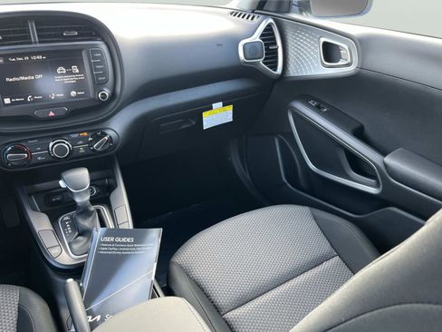 New 2025 Kia Soul LX image 14