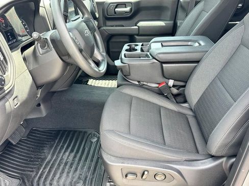 Used 2026 Chevrolet Silverado 1500 Custom Trail Boss w/ Dark Appearance Package AWD/4WD image 6