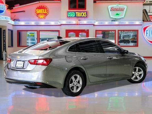 Used 2022 Chevrolet Malibu LS w/ LPO, Floor Liner Package image 3