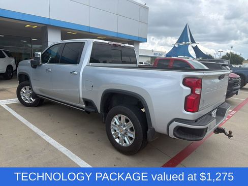 Used 2022 Chevrolet Silverado 3500 High Country w/ Technology Package AWD/4WD image 4
