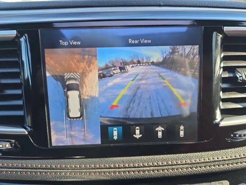 Used 2020 Chrysler Pacifica Limited w/ Quick Oder Package 2EV RED-S FWD image 17