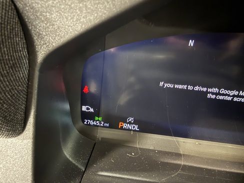 Used 2025 Ford Explorer Active w/ Active Comfort Package image 7