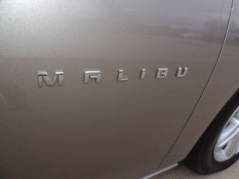 Used 2022 Chevrolet Malibu LS image 14