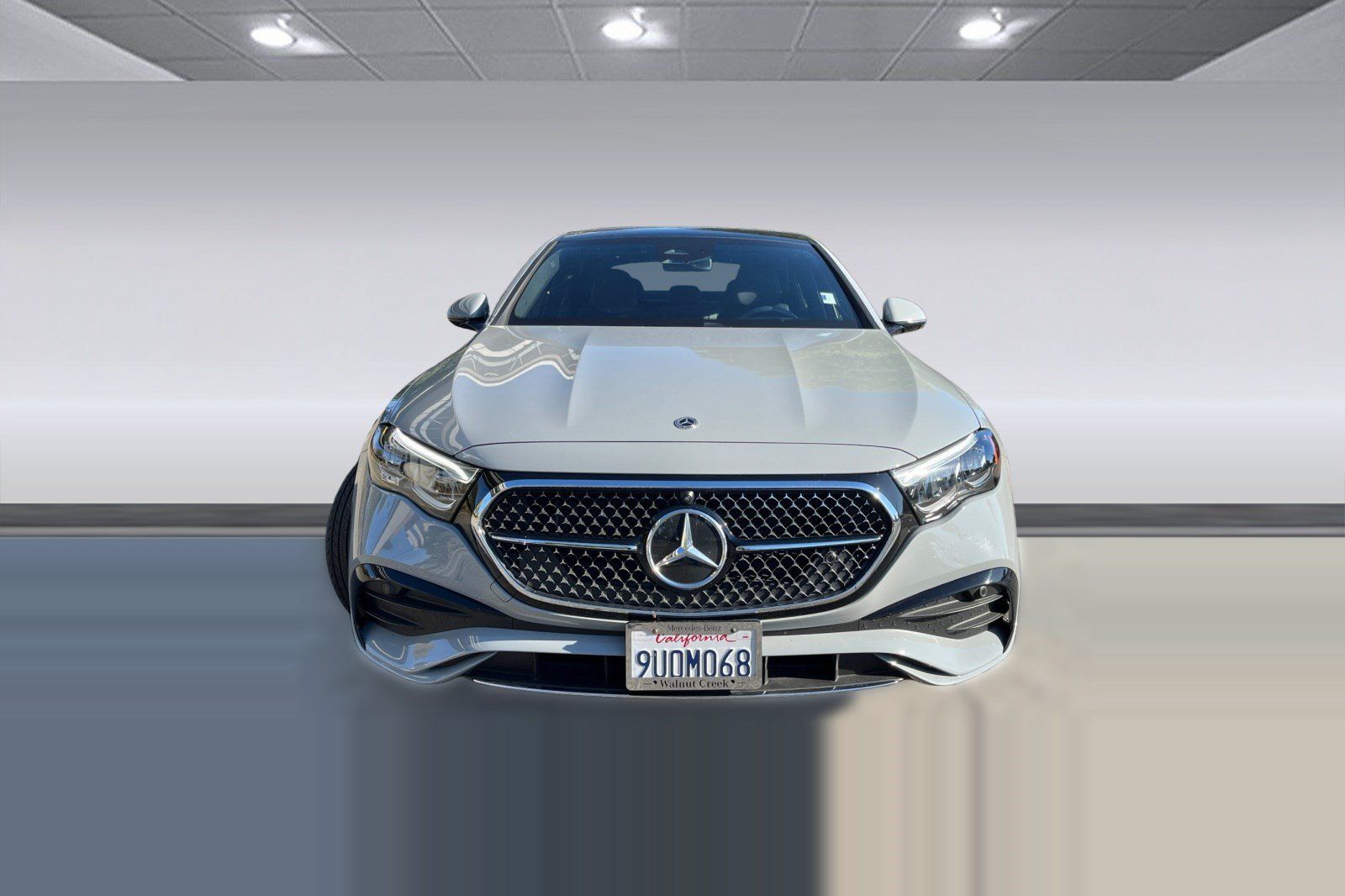 Used 2025 Mercedes-Benz E 350 Sedan image 4