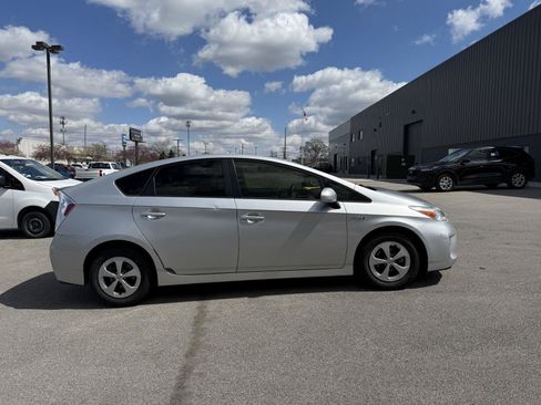 Used 2013 Toyota Prius Two image 2
