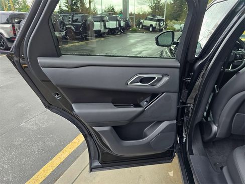 New 2026 Land Rover Range Rover Velar Dynamic SE image 24