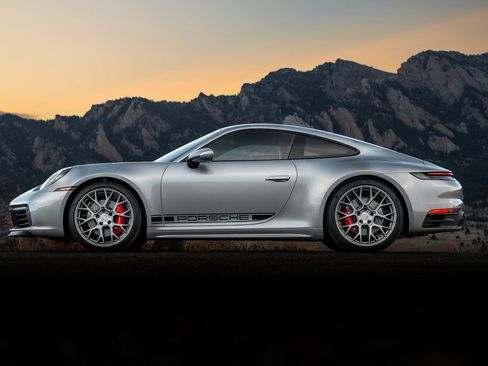 Used 2024 Porsche 911 Carrera S image 2