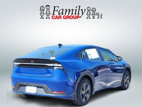 New 2026 Toyota Prius Plug-In Hybrid FWD image 4