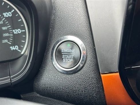 Used 2021 Ford EcoSport SE w/ SE Convenience Package FWD image 29