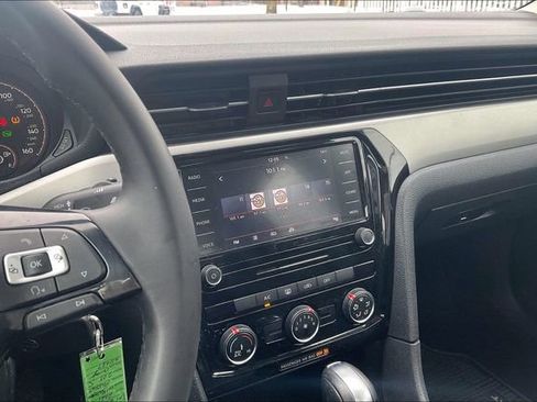 Used 2021 Volkswagen Passat 2.0T S image 7