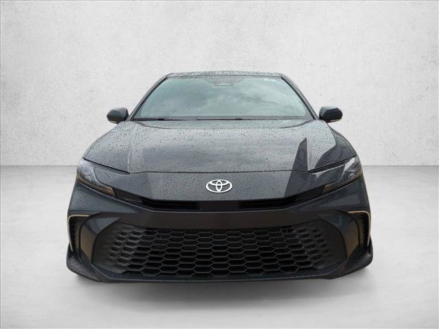 Used 2025 Toyota Camry SE FWD image 2