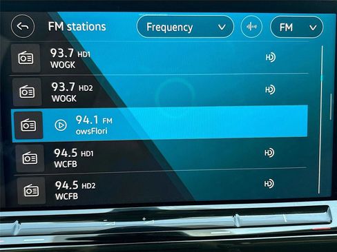 Used 2025 Volkswagen Atlas SE FWD image 15