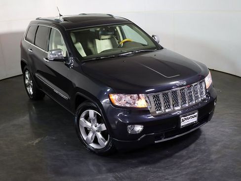 Used 2012 Jeep Grand Cherokee Overland image 7