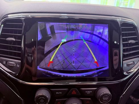 Used 2019 Jeep Grand Cherokee Limited w/ Luxury Group II image 27