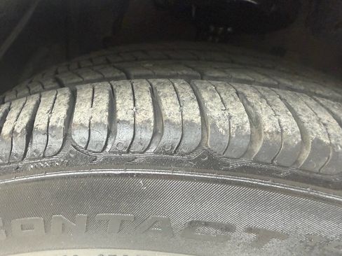 Used 2016 MAZDA MAZDA3 i Sport w/ Preferred Equipment Package FWD image 36