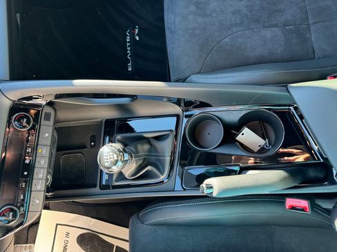 Certified 2025 Hyundai Elantra N image 13