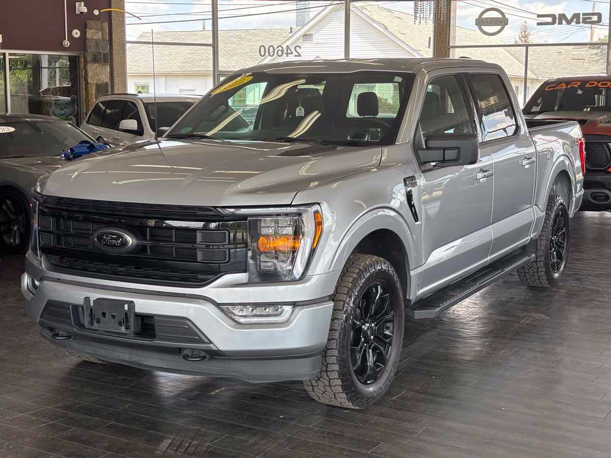Used 2022 Ford F150 XLT w/ Equipment Group 302A High AWD/4WD image 16