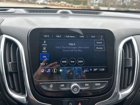 Used 2022 Chevrolet Equinox Premier image 16