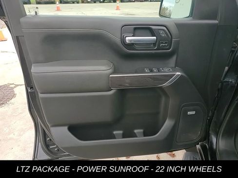 Used 2022 Chevrolet Silverado 1500 LTZ image 12