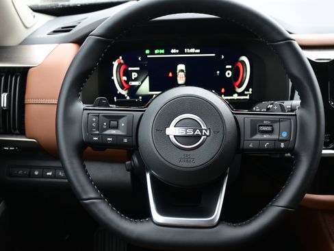 New 2025 Nissan Pathfinder Platinum image 19