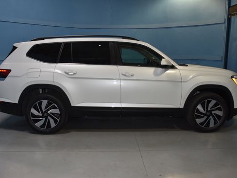 New 2026 Volkswagen Atlas SE image 18