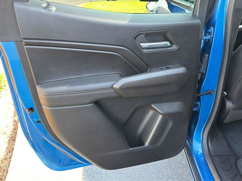 Used 2023 Chevrolet Colorado LT w/ LT Convenience Package III RWD image 17