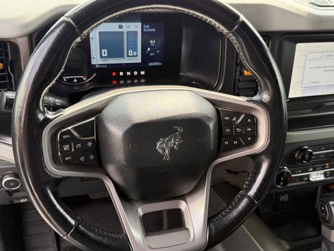 Used 2022 Ford Bronco Badlands w/ Sasquatch Package AWD/4WD image 17