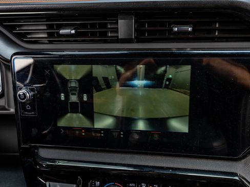 Used 2024 GMC Sierra 1500 AT4 w/ Technology Package image 25