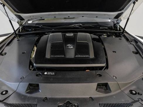 Used 2018 Lexus LS 500 w/ Accessory Package (Z1) RWD image 72