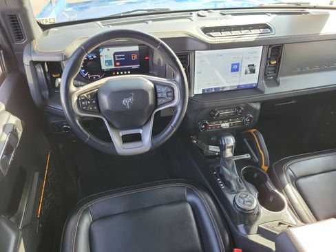 Certified 2024 Ford Bronco Badlands AWD/4WD image 4