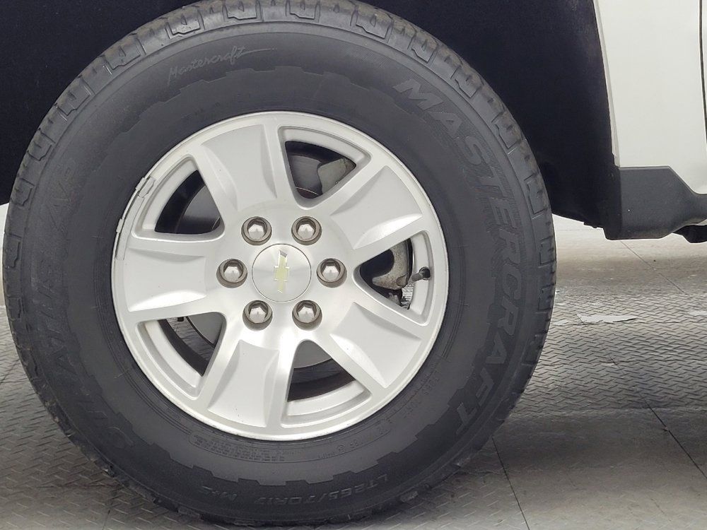 Used 2015 Chevrolet Silverado 1500 LT AWD/4WD image 31
