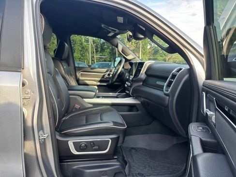 Used 2022 RAM 1500 Laramie AWD/4WD image 47