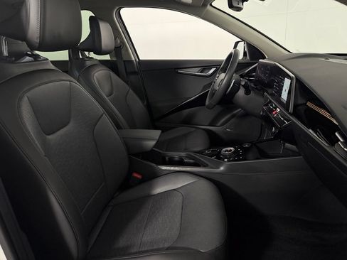 Used 2023 Kia Niro Wave w/ Wave Preserve Package FWD image 30