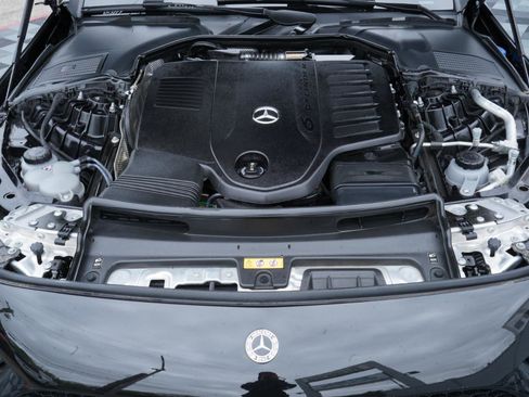 Used 2024 Mercedes-Benz CLE 450 4MATIC Cabriolet image 75